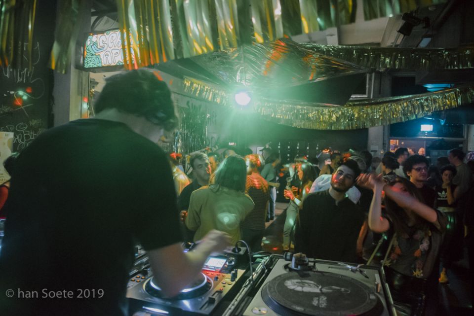 001_20190518-_HAN8082_1080