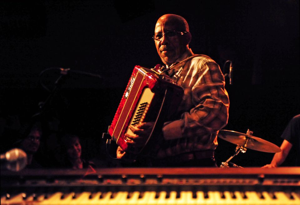 2016_10_09 - Hailu Mergia klein - Mark Rietveld