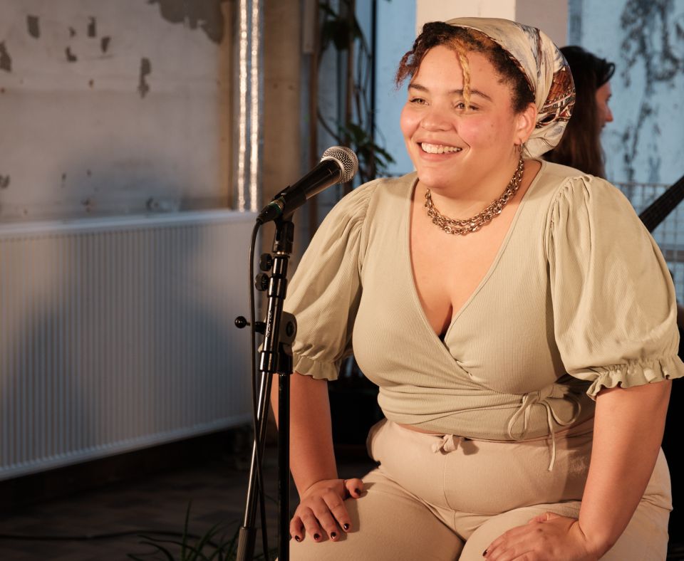001__DSF9450_han_soete_Mamas_open_Mic_in_het_bos_2000