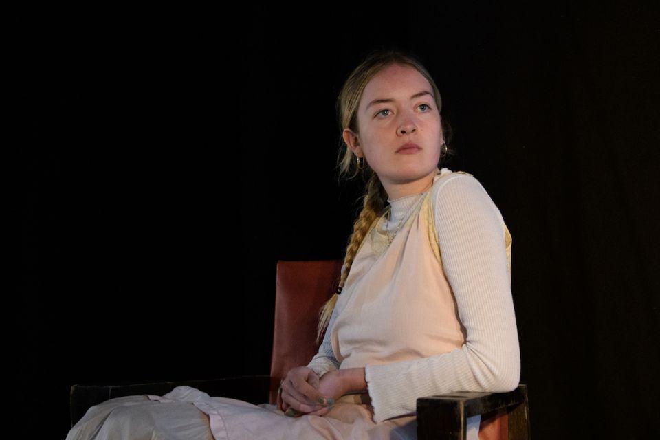 15_04_21_Residentie_Anna_Emma_Paki_Roos_Sofie_De_Backere_011