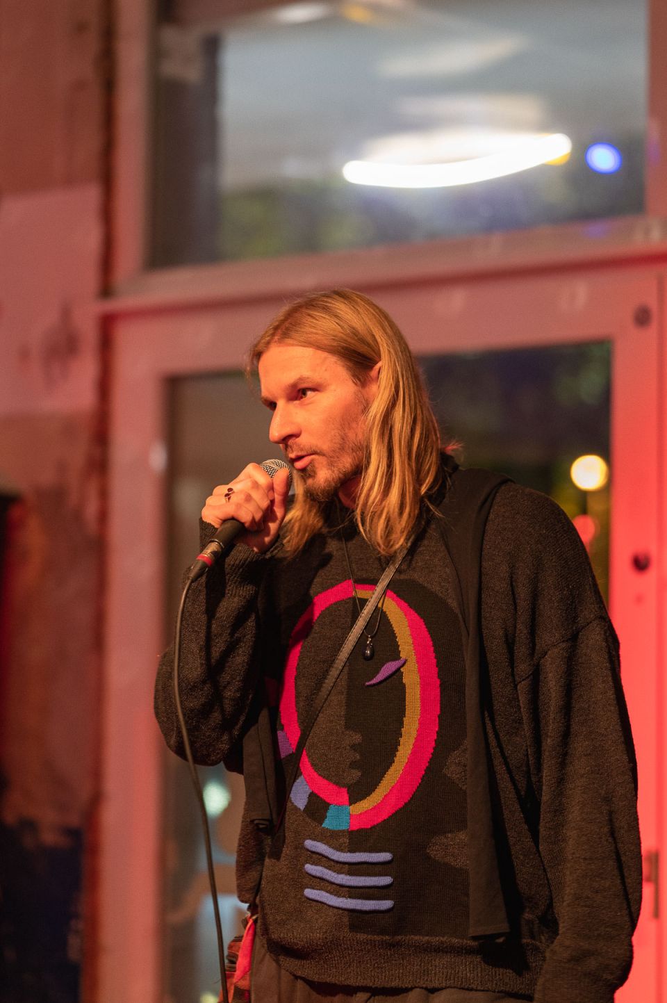 22_11_08 Mama's Open Mic - Simon Van Looveren - Web-3