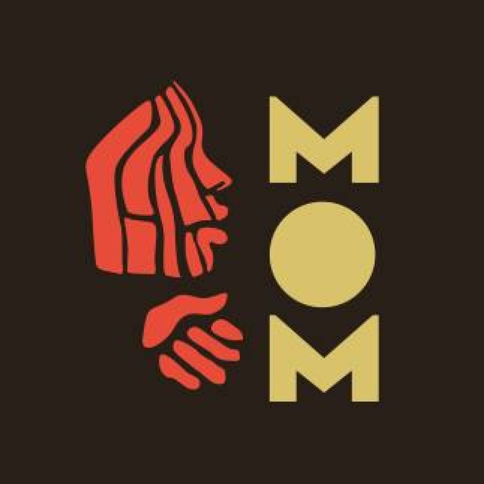 MoM