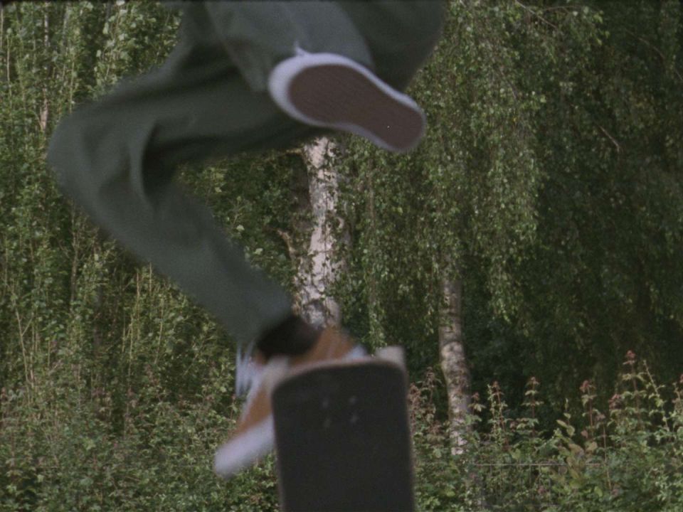 1679589258-skatestill1