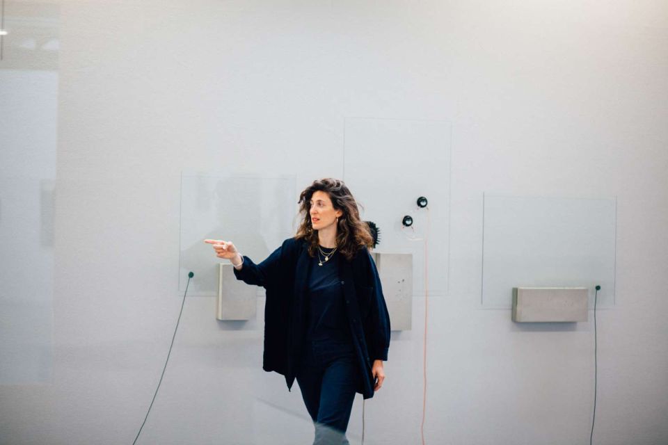 alexis-blake-portrait-at-work-2019-diana-oliveira