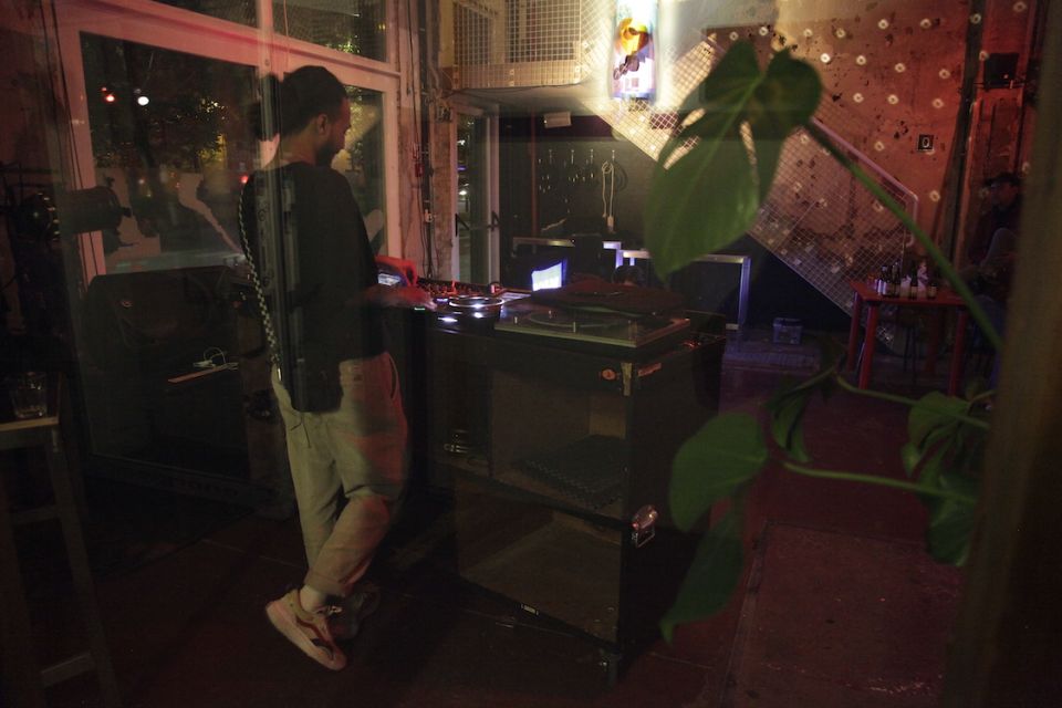 2023_10_04 WAV HEADROOMIES - Ella Krmasek 50