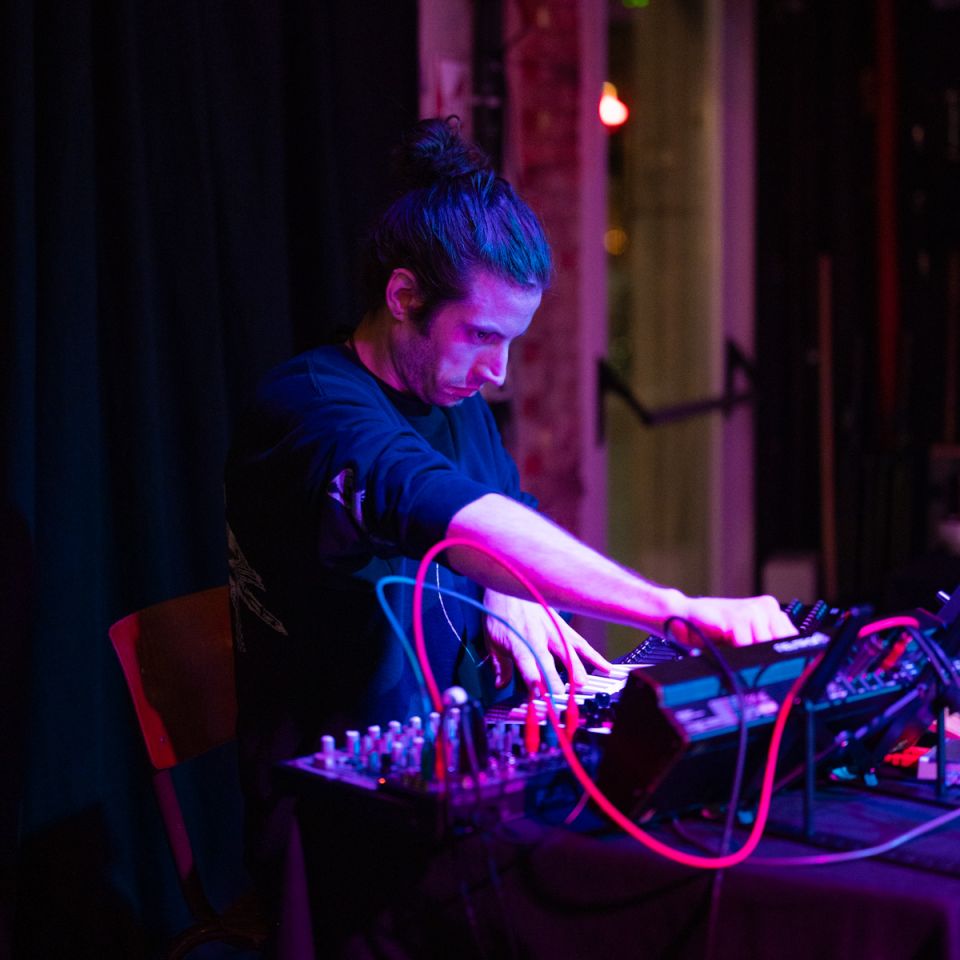 24_04_03 WAV - Simon Van Looveren - Web-13