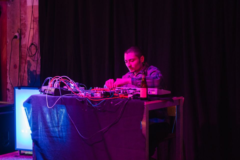 24_04_10 WAV - Simon Van Looveren - Web-15
