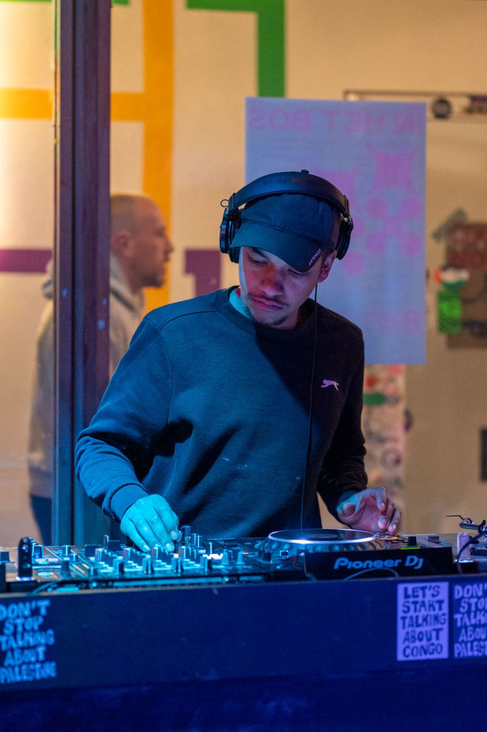 24_04_10 WAV - Simon Van Looveren - Web-9