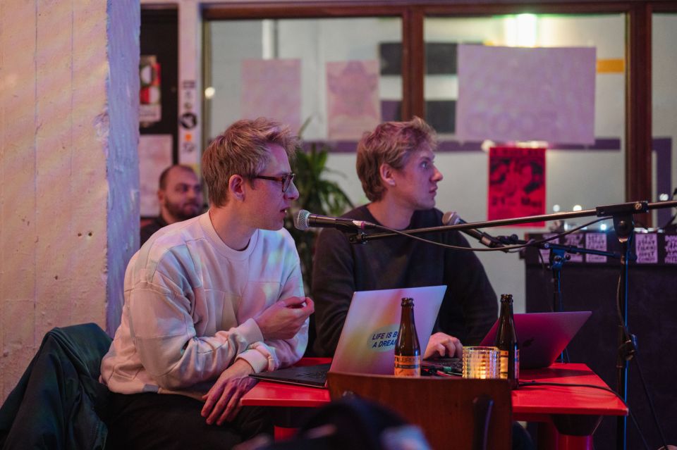 23_04_17 WAV - Simon Van Looveren - Web-10