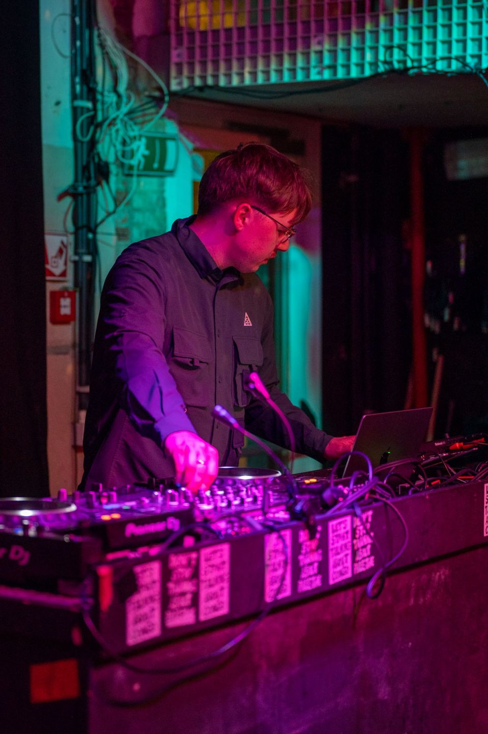 23_04_24 WAV - Simon Van Looveren - Web-26