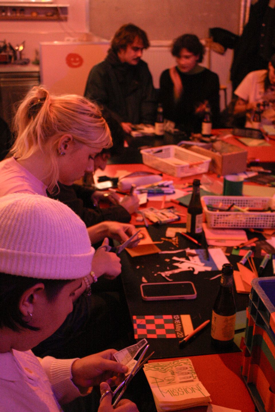 2024_10_02 WAV WARRECORDS W: THE ORPHANAGE COMMITTEE POSTELEIN & WAR B2B PIXIE + FANZINE - Violeta Chouciño Veiga - 08