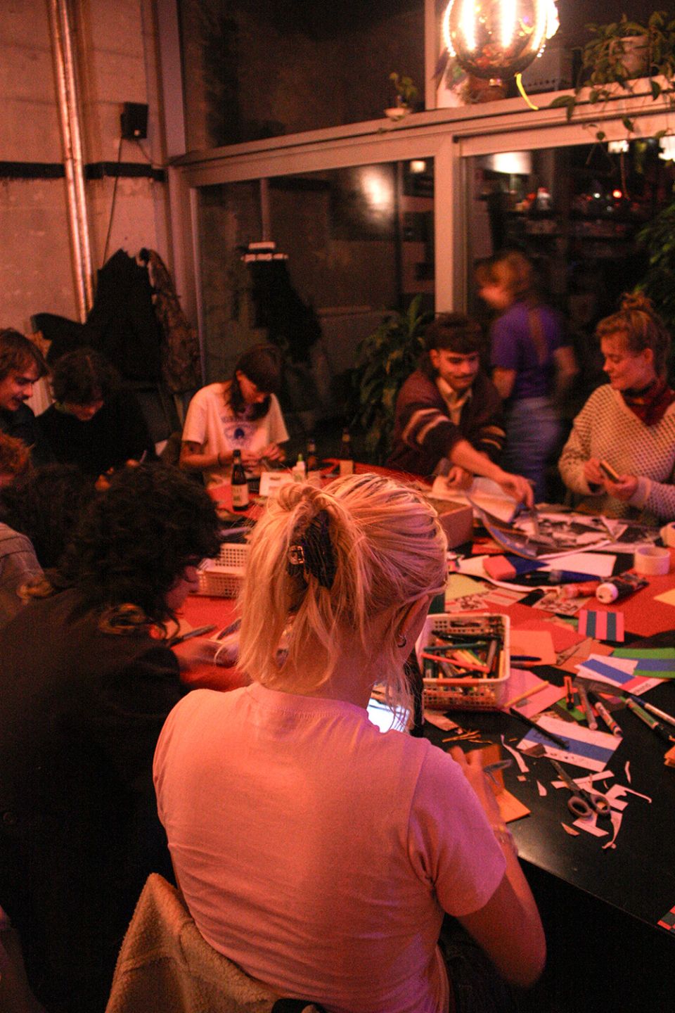 2024_10_02 WAV WARRECORDS W: THE ORPHANAGE COMMITTEE POSTELEIN & WAR B2B PIXIE + FANZINE - Violeta Chouciño Veiga - 17