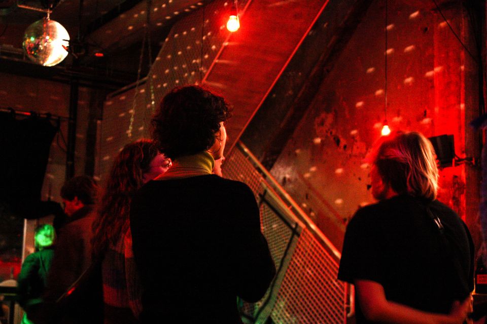 2024_10_02 WAV WARRECORDS W: THE ORPHANAGE COMMITTEE POSTELEIN & WAR B2B PIXIE + FANZINE - Violeta Chouciño Veiga - 20