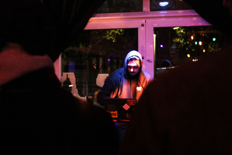 2024_10_02 WAV WARRECORDS W: THE ORPHANAGE COMMITTEE POSTELEIN & WAR B2B PIXIE + FANZINE - Violeta Chouciño Veiga - 43