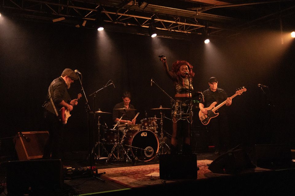2024_11_07 Lady Blaxx : Calya J. concert - Boskeuken Urban Munch - Violeta Chouciño Veiga - 33