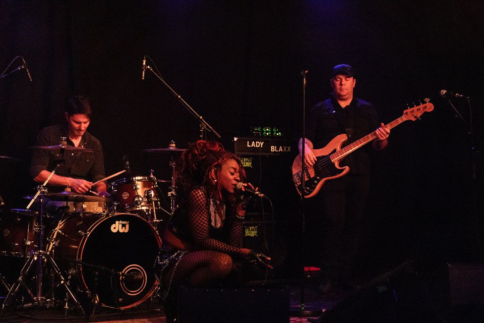 2024_11_07 Lady Blaxx : Calya J. concert - Boskeuken Urban Munch - Violeta Chouciño Veiga - 39
