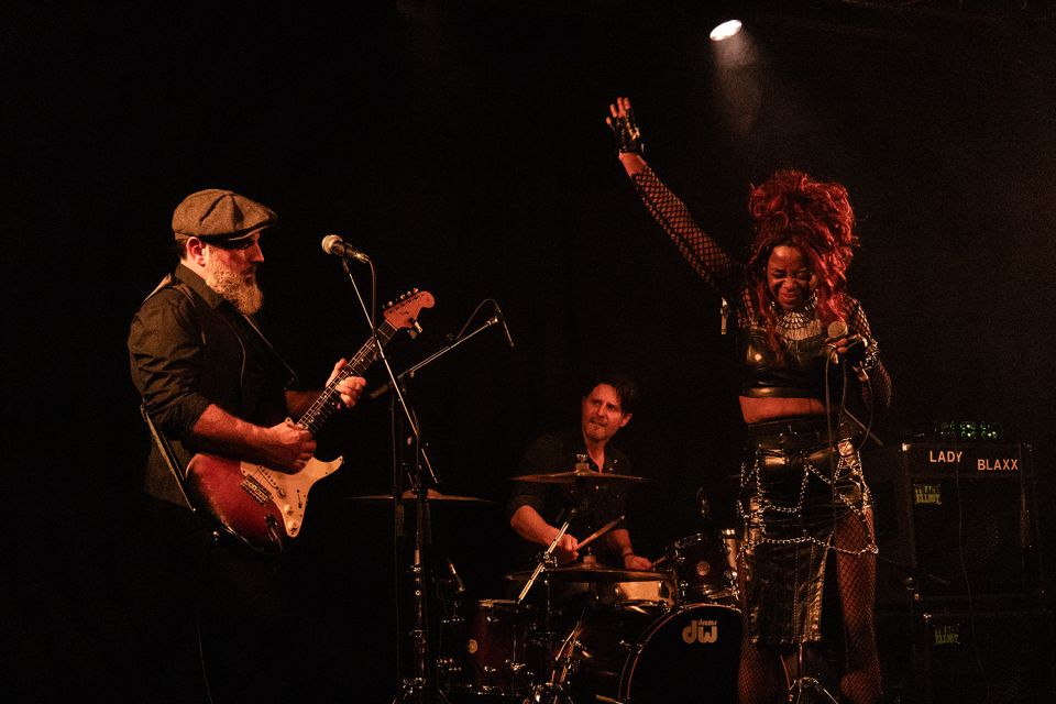 2024_11_07 Lady Blaxx : Calya J. concert - Boskeuken Urban Munch - Violeta Chouciño Veiga - 42