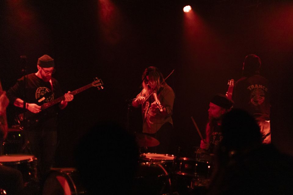 24_11_06 WAV+ concert Oorstof - Amber (low res)-18