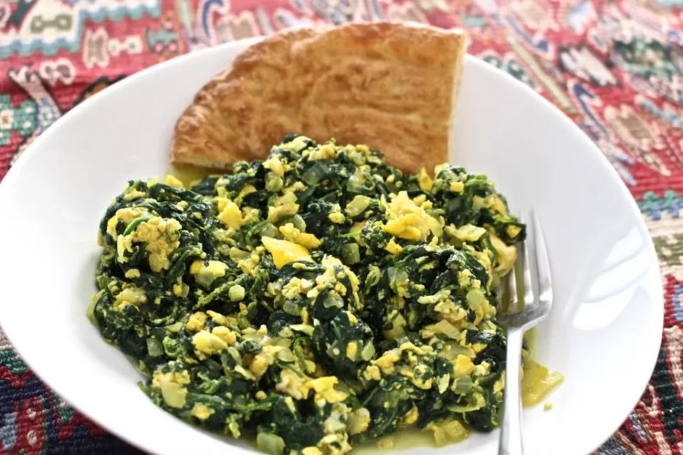 Nargesi Esfenaj - dish pic